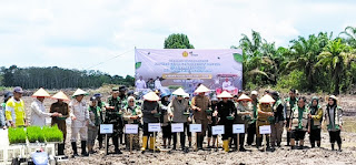 Akselerasi Swasembado Pangan, BRMP Jambi Kawal Gerakan Tanam Padi CSR di Batanghari
