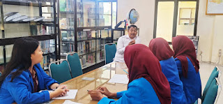 Siswo Magang SMK Yadika Kenali Layanan Perpustakaan BRMP Jambi