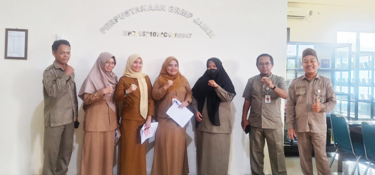 DLH Provinsi Jambi Kunjungi Perpustakaan BRMP Jambi Perkuat Sinergi Literasi