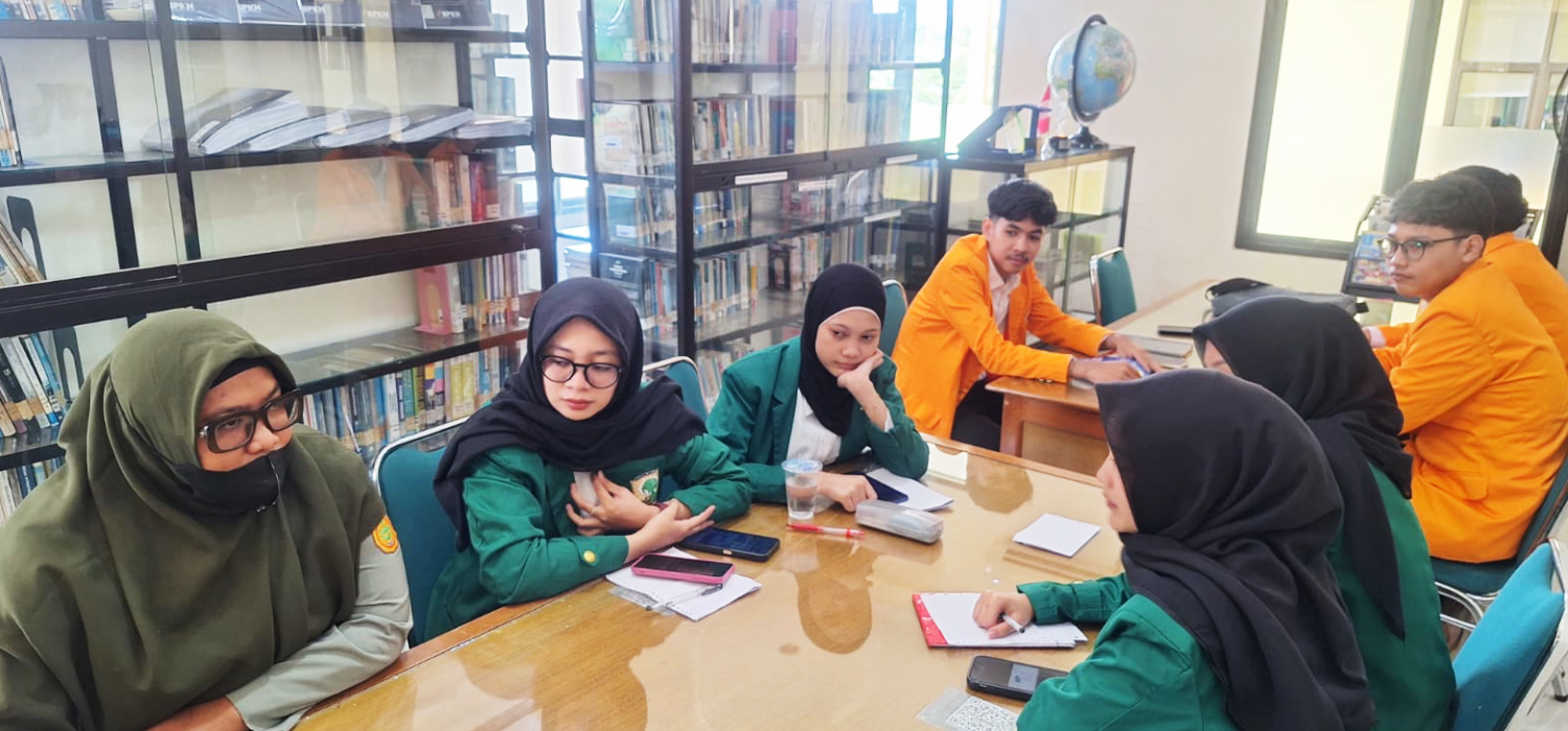 Hari Pertamo Magang, Mahasiswo UNJA dan Unand Dibekali Akses Referensi Ilmiah di Perpustakaan